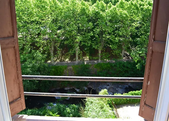 A 100 Metres Des Thermes Vue Sur Montagne. Lejlighed *